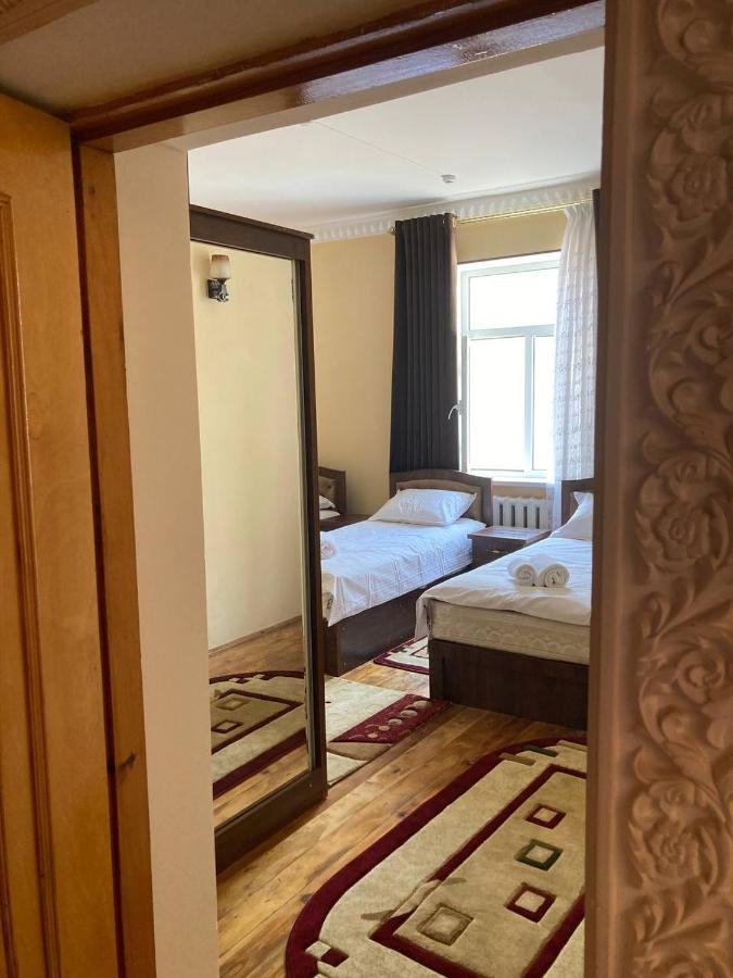 Hôtel Boutique Zarin&ngiz à Boukhara Extérieur photo